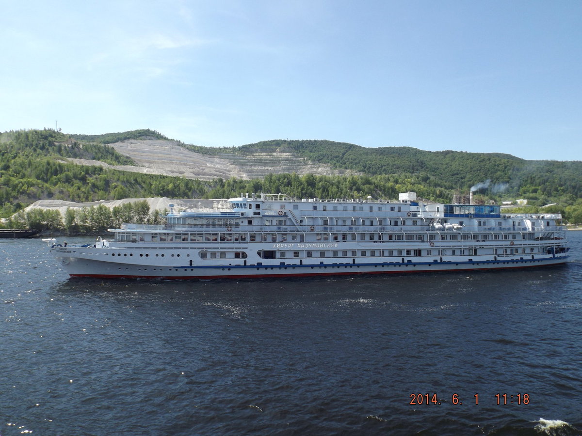 202_Хирург Разумовский прошёл вниз