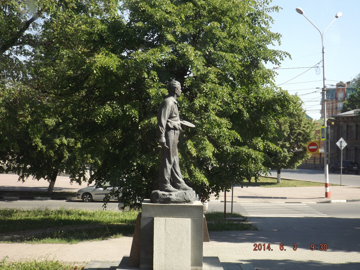 242_Памятник А.Пластову в Ульяновске