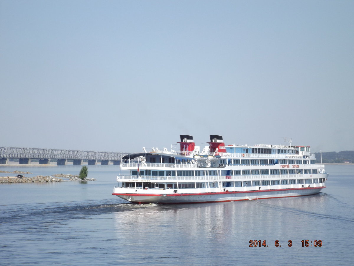 265_Делает крутой разворот