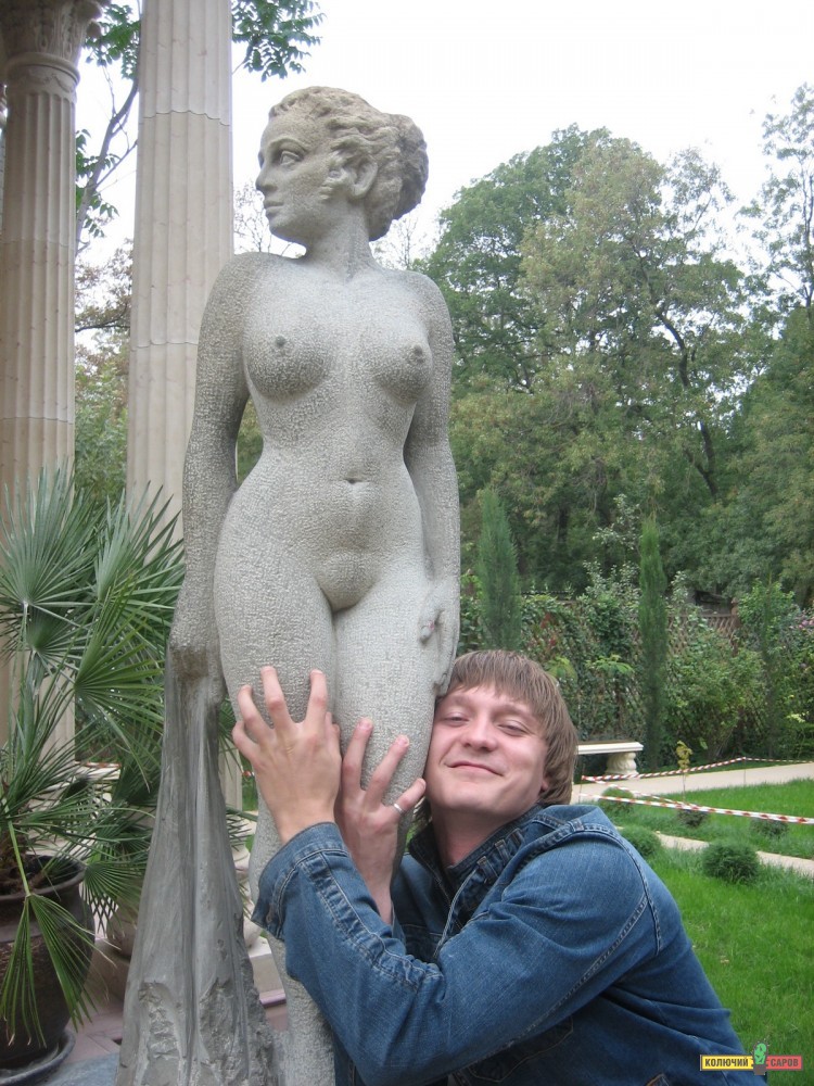 25-01 Мадам, разрешите тут у вас приземлиться))