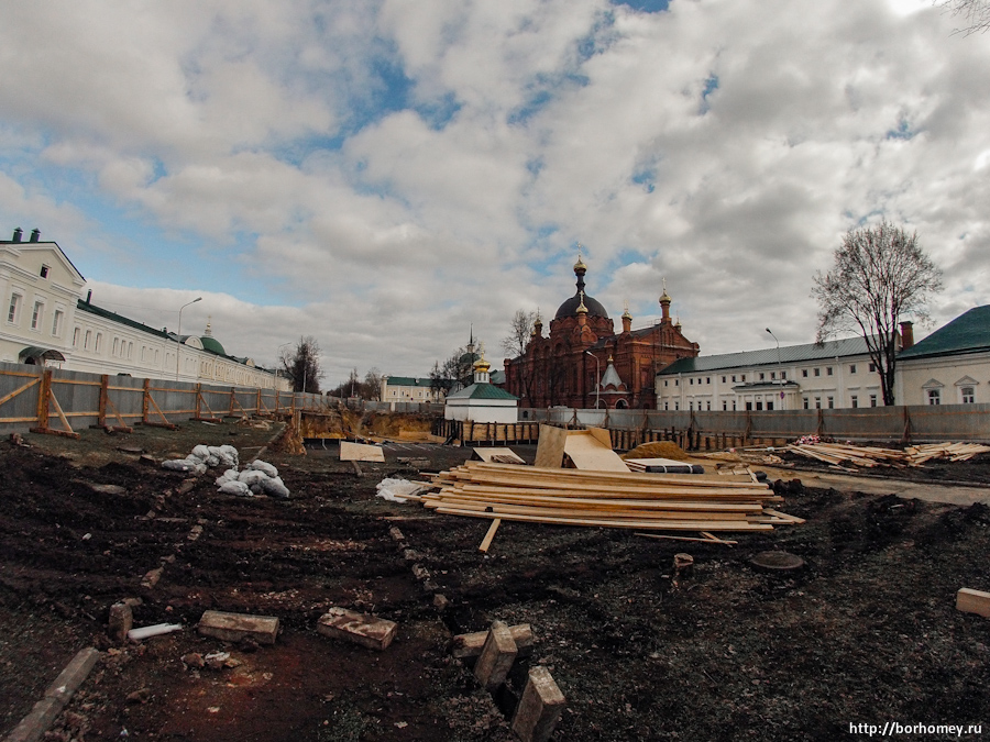 Строительство Успенского собора 17.04.2016 - 5.jpg