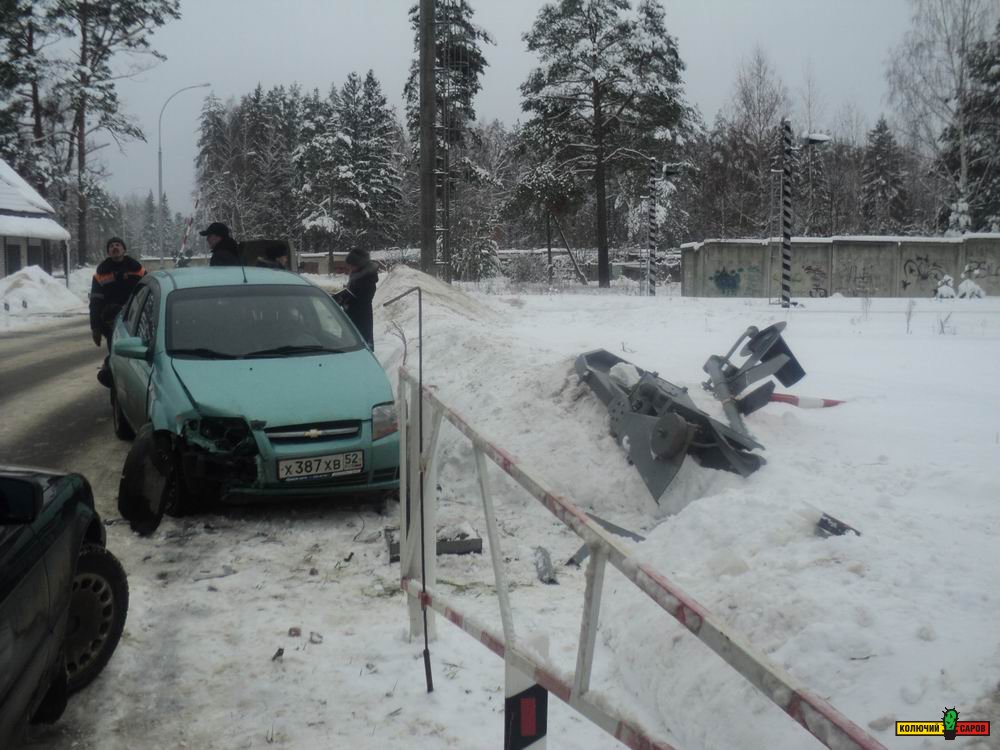 Снесли шлагбаум - 3