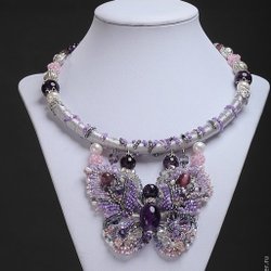 e4a6151703-ukrasheniya-kole-lilac-butterfly-n7637.jpg