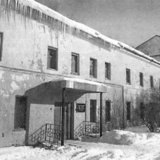 Здание богодельни, примыкает к зданию на месте храма З и С