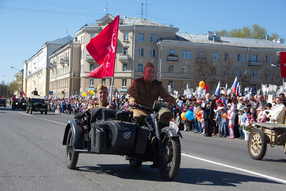 Проезд ретротехники - С. Трусов - 06.jpg