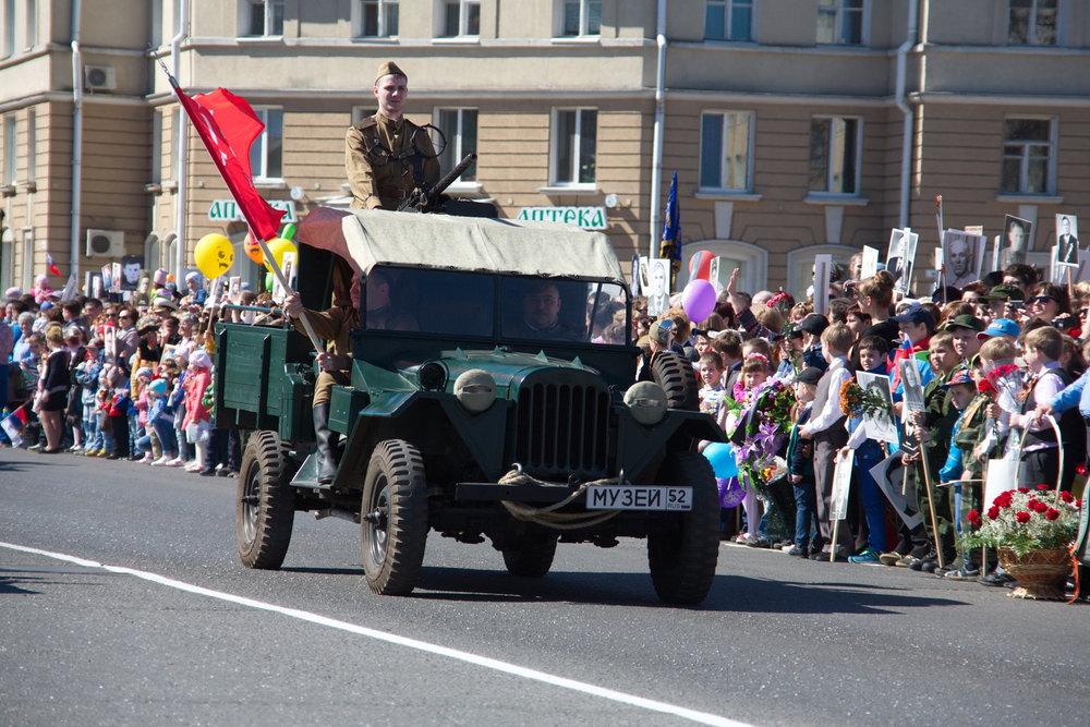 Проезд ретротехники - С. Трусов - 09.jpg