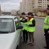 Раздают листовки-2