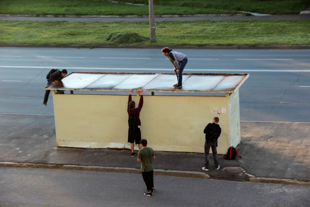 Утро на остановке - 1.jpg