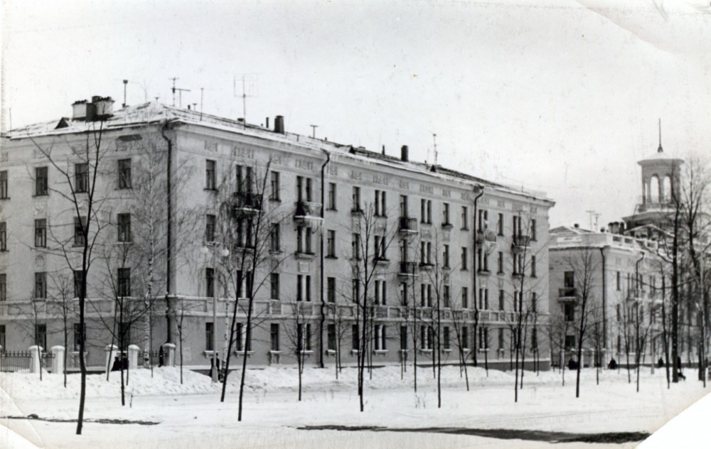Дом со шпилем - 3.jpg