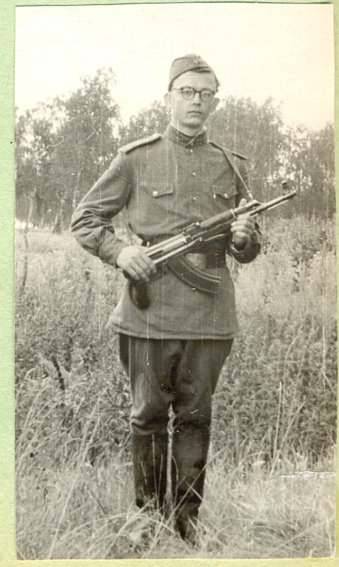 Юрий Петрович Щербак, военная подготовка