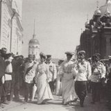 Семейство Николая II в Саровском монастыре. Саров, 1903