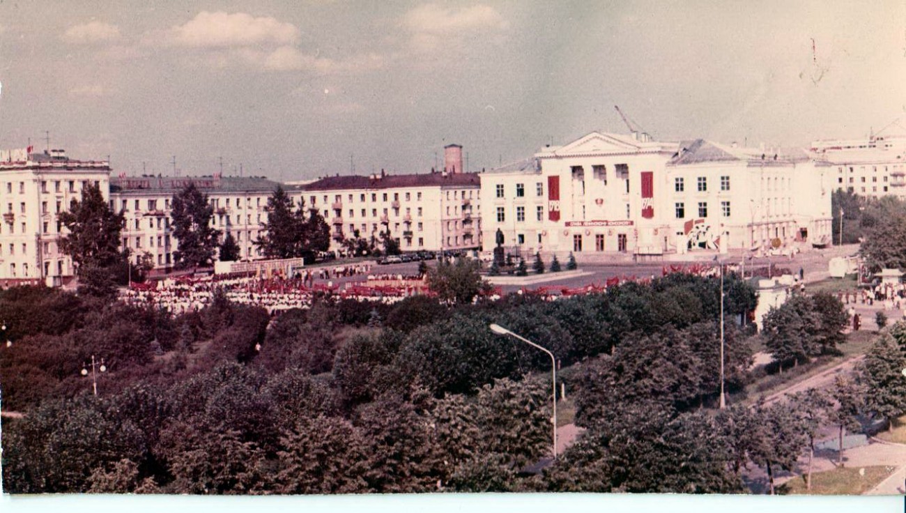 Площадь им. Ленина в 1974 году