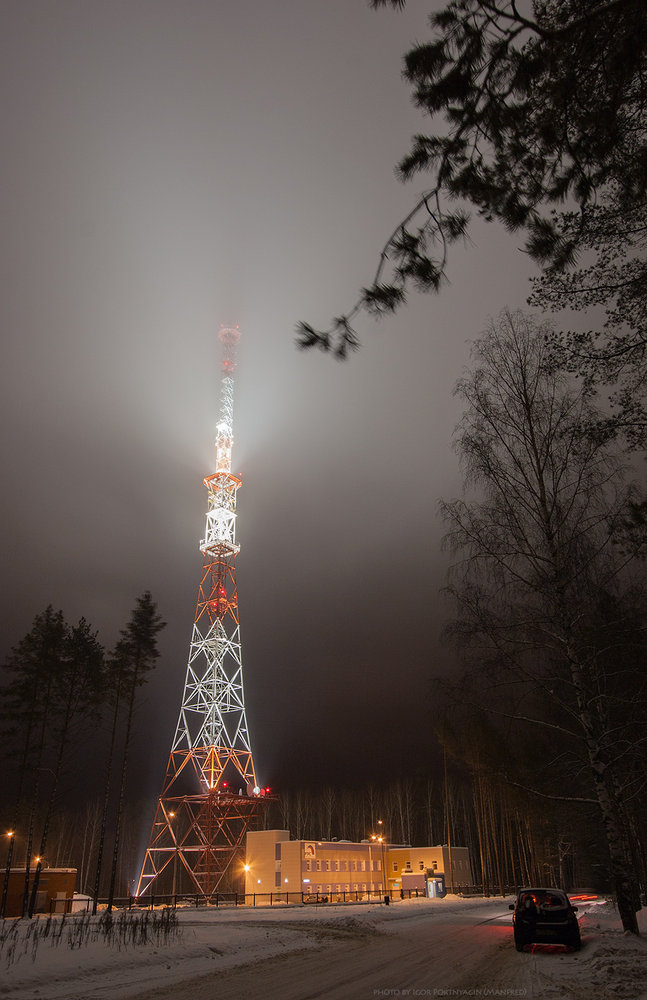 Подсвеченная телевышка - 1