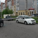 2015-05-19 - Столб и три автомобиля