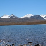 Озеро и ледники на высоте 4200м