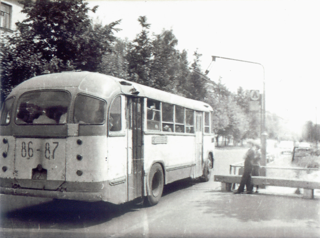 Автобус ЗИЛ-158В на ул. Шверника, 1978 г., маршрут №2