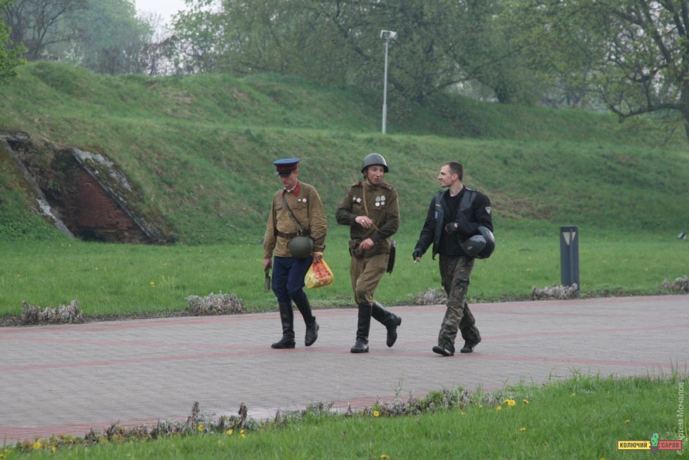 10. В военной форме того времени